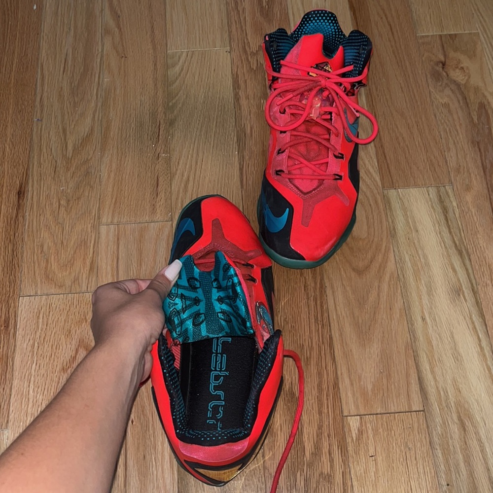 Lebron 11s - Picture 3 of 4
